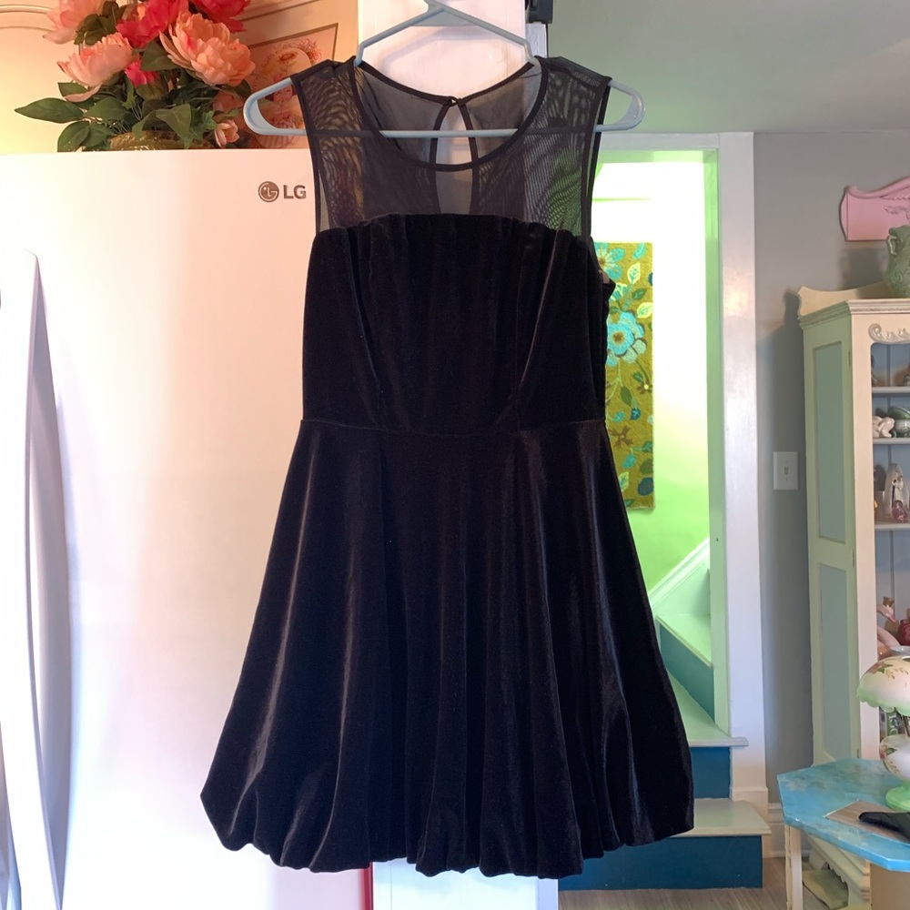 Black velvet forever 21 dress